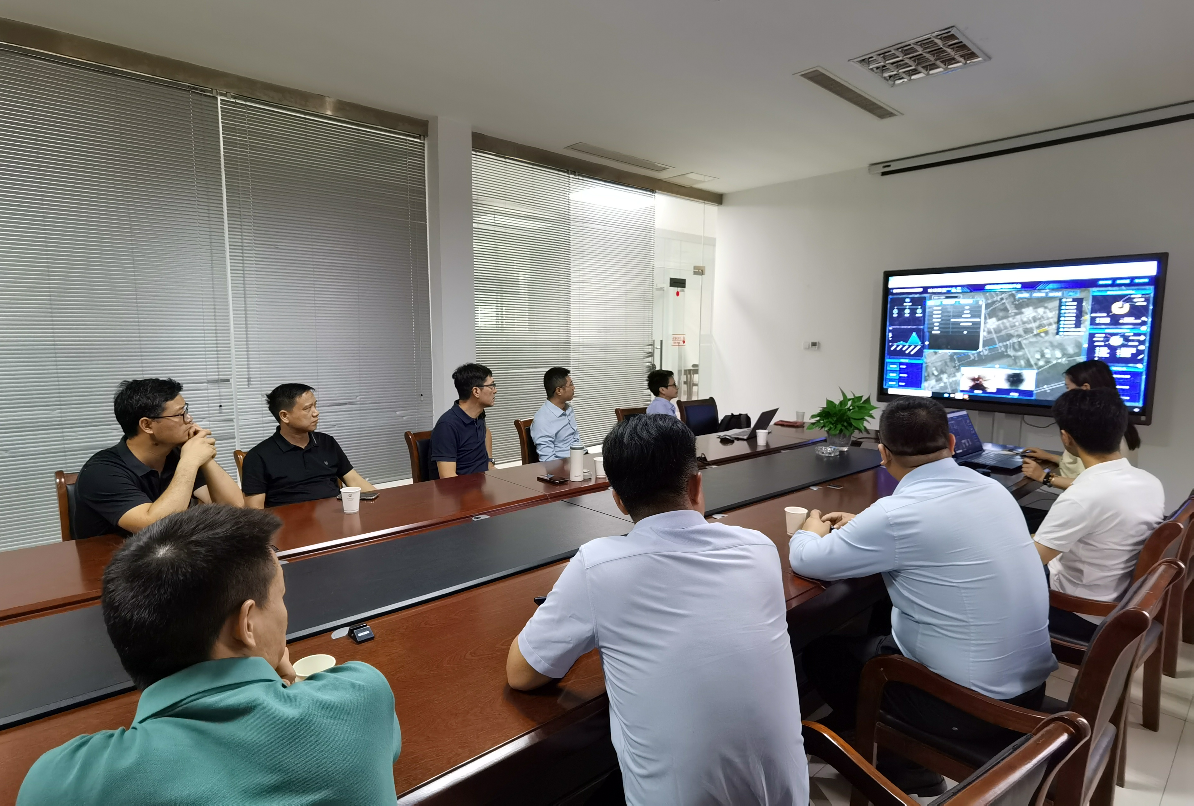 圖2 雨污水管網(wǎng)排查修復(fù)工程項(xiàng)目成果數(shù)據(jù)可視化平臺(tái)交流.jpg 圖2 雨污水管網(wǎng)排查修復(fù)工程項(xiàng)目成果數(shù)據(jù)可視化平臺(tái)交流.jpg