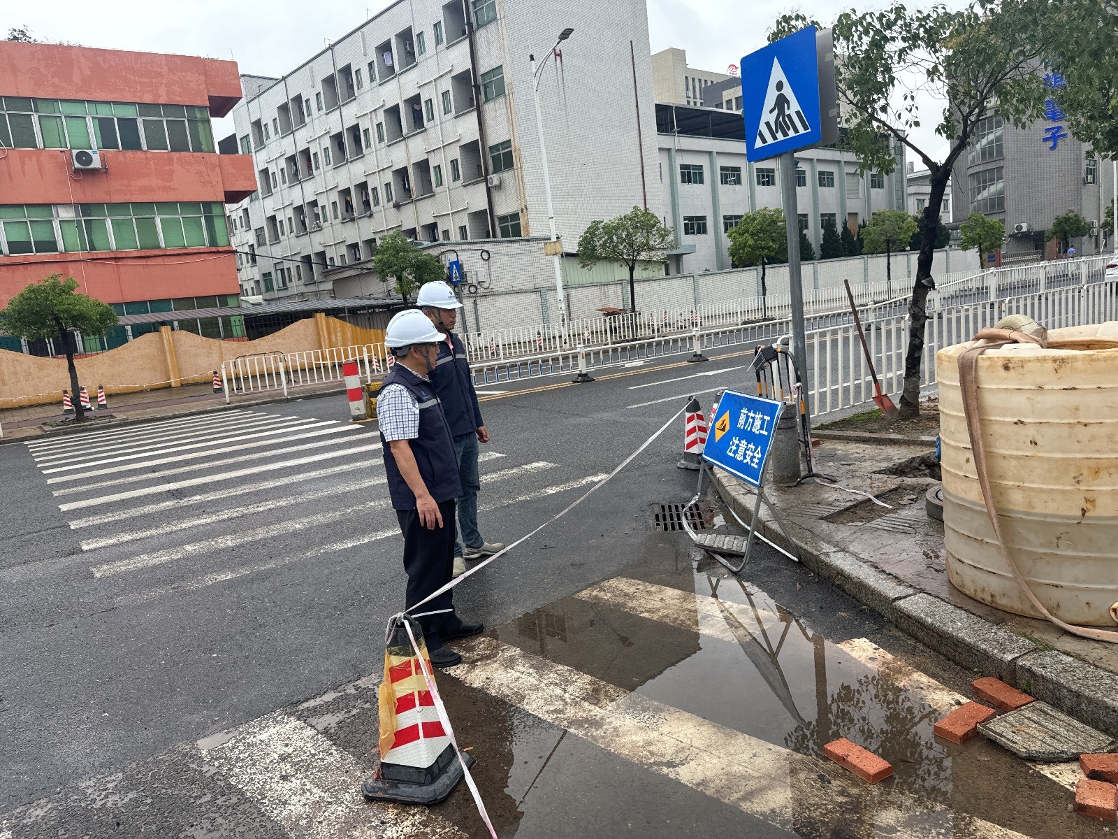 供水管網(wǎng)巡查及搶修 (1).JPG