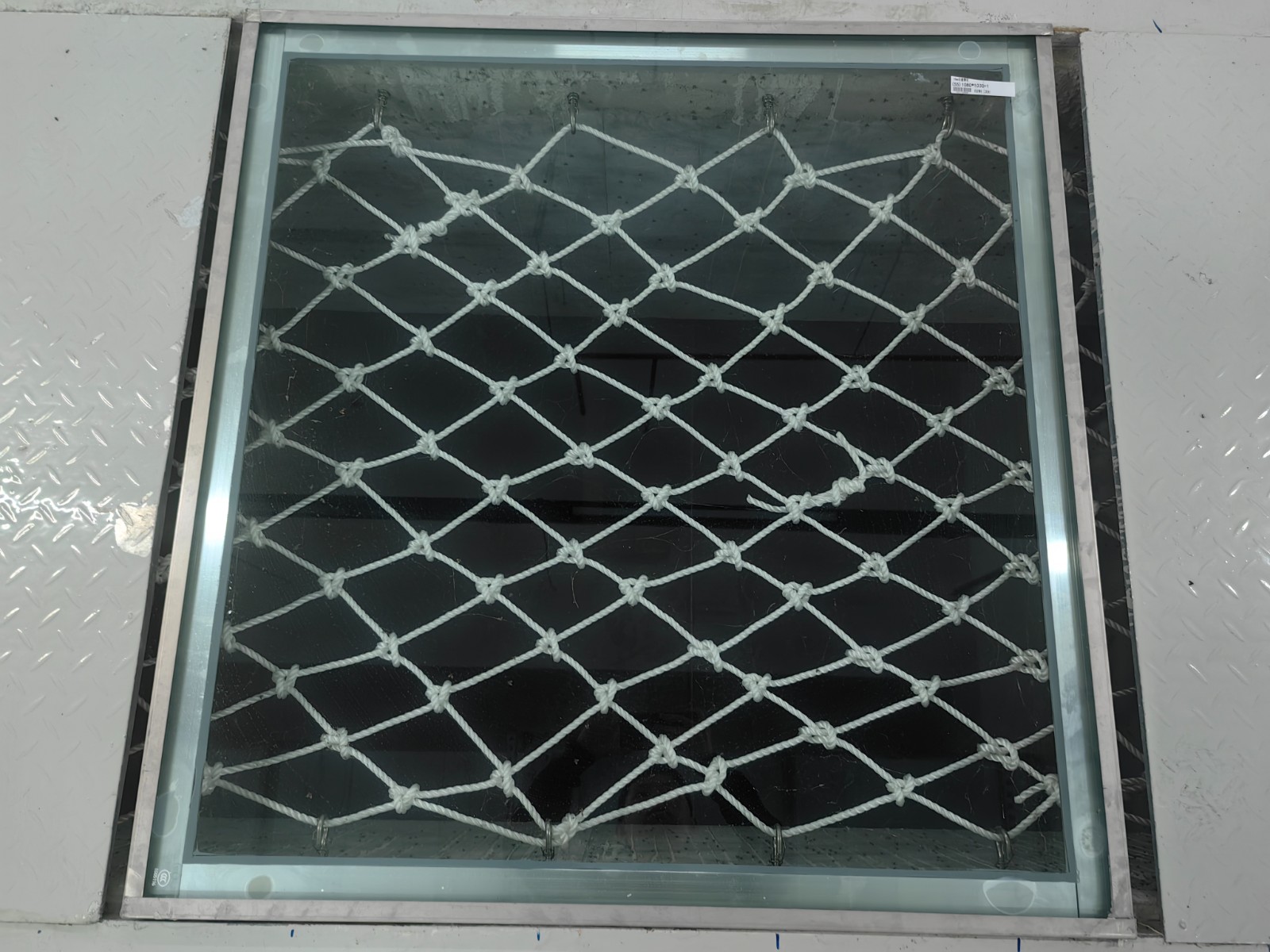 觀察口增加防墜網(wǎng).jpg